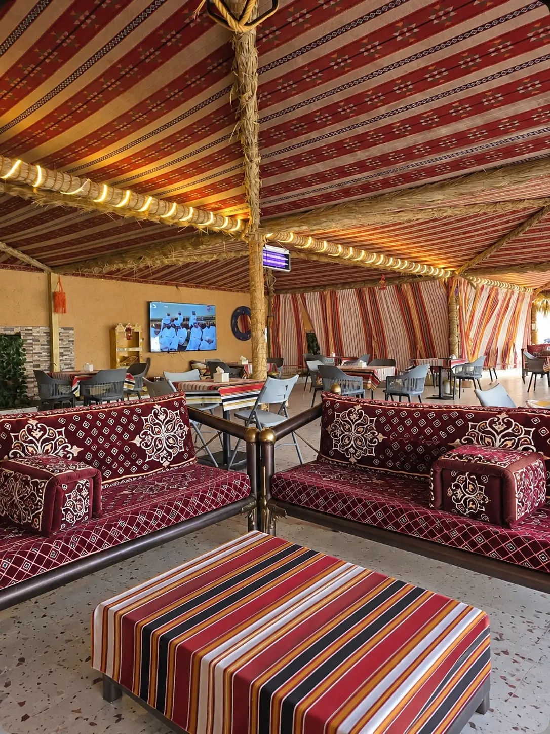 جلسات مطعم ريف الذواقة التراثية